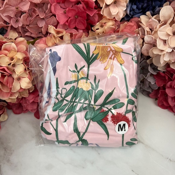 Retro Pink and White Floral Reversible Swimsuit with Shoulder Ties - Picture 15 of 16